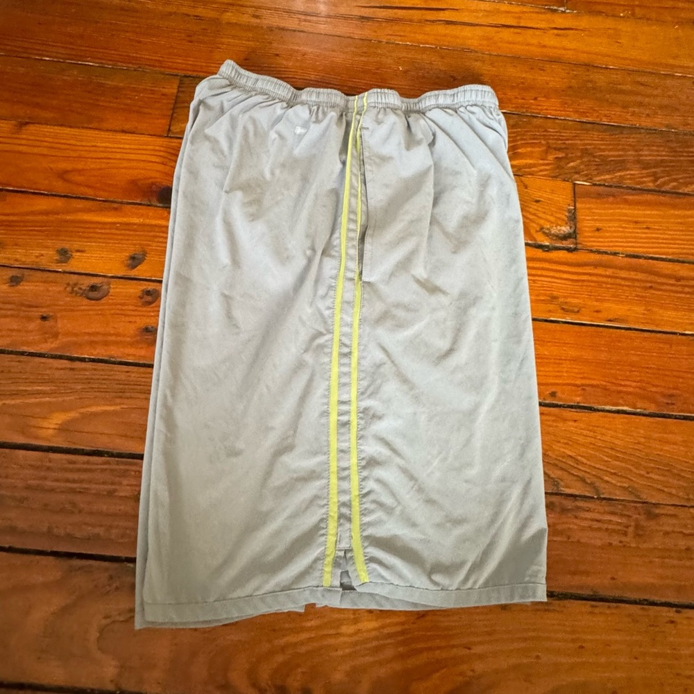 Nike Dri-Fit Gray Shorts Neon Green Accents Size Large